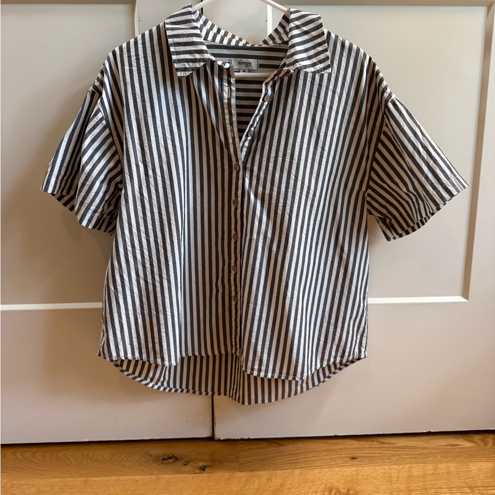 Kensie Black and White Striped Button Down Shirt